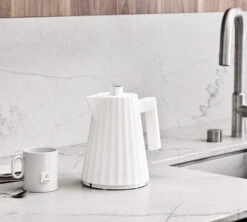 Bouilloire électrique 1L Plissé Noir MDL06/1 B - ALESSI -Café Soldes Boutique alessi bouilloire g2 3