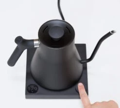 Bouilloire Stagg EKG Noir 90 Cl Col De Cygne - FELLOW -Café Soldes Boutique bouilelecnoir