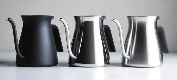 Bouilloire Traditionnelle Pour Over Mirror 90 Cl - KINTO 5 Bouilloire Traditionnelle Pour Over Mirror 90 Cl - KINTO – Image 3