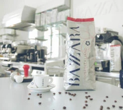 1kg Café En Grain GustoItaliano - BAZZARA -Café Soldes Boutique cafeengrainbazzaragustoitalianokgillustration 2
