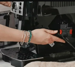 DELONGHI Magnifica ECAM 22.140.B - Garantie 3 Ans -Café Soldes Boutique entretien delonghi magnifica s