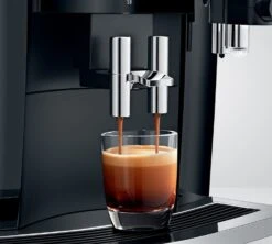 JURA S8 PianoBlack 2020 Smart Connect Inclus Garantie 3 Ans 14 JURA S8 PianoBlack 2020 Smart Connect Inclus Garantie 3 Ans -Café Soldes Boutique expresso broyeur s8 pianoblack extraction ambiance