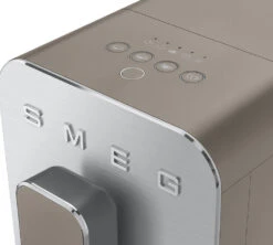 SMEG Taupe BCC01TPMEU -Café Soldes Boutique expresso broyeur smeg bcc01tpmeu groupe