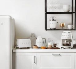 Grille-pain Smeg TSF02WHEU 4 Tranches Blanc -Café Soldes Boutique expresso smeg 2