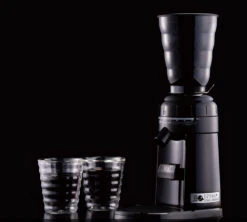 Moulin à Café HARIO V60 EVCG-8B-E Pour Slow Coffee -Café Soldes Boutique hario moulinv60 1