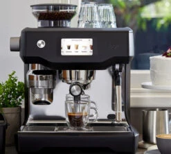 Machine Expresso SAGE The Oracle Touch SES990BTR4EEU1 Black Truffle -Café Soldes Boutique sage oracletouch black 2