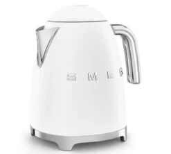 Bouilloire SMEG KLF03WHMEU Blanc Mat - 1.7L + Offre Cadeau -Café Soldes Boutique smeg bouilloire blanche 3