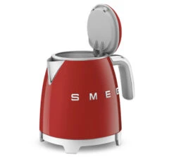 Mini Bouilloire SMEG Rouge - KLF05RDEU 0,8 L + Offre Cadeau -Café Soldes Boutique smeg minib rouge5