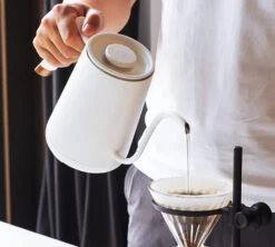 Bouilloire à Température Réglable - TIMEMORE - Fish Smart Black 60cl -Café Soldes Boutique timemore kettle5